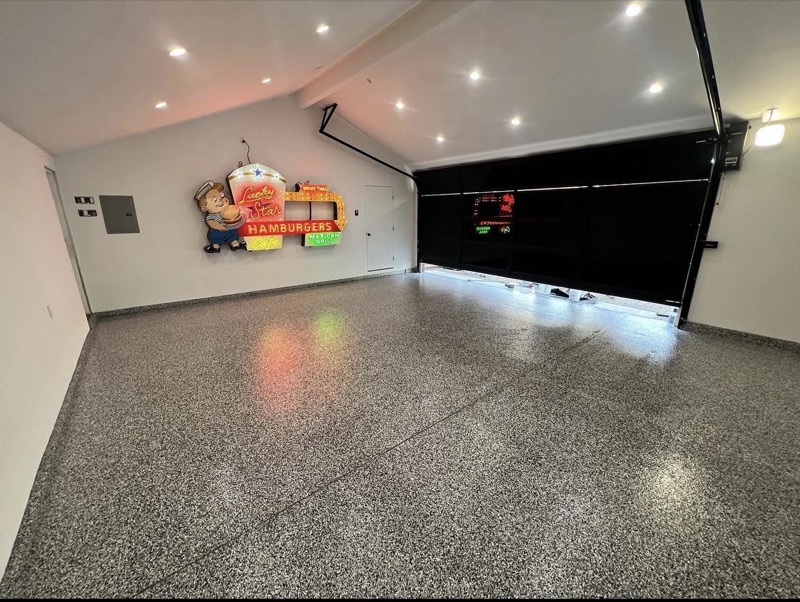 Decorative Flake Epoxy Floor