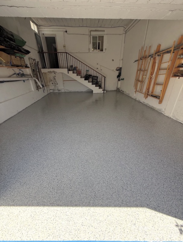 Decorative Flake Epoxy Floor